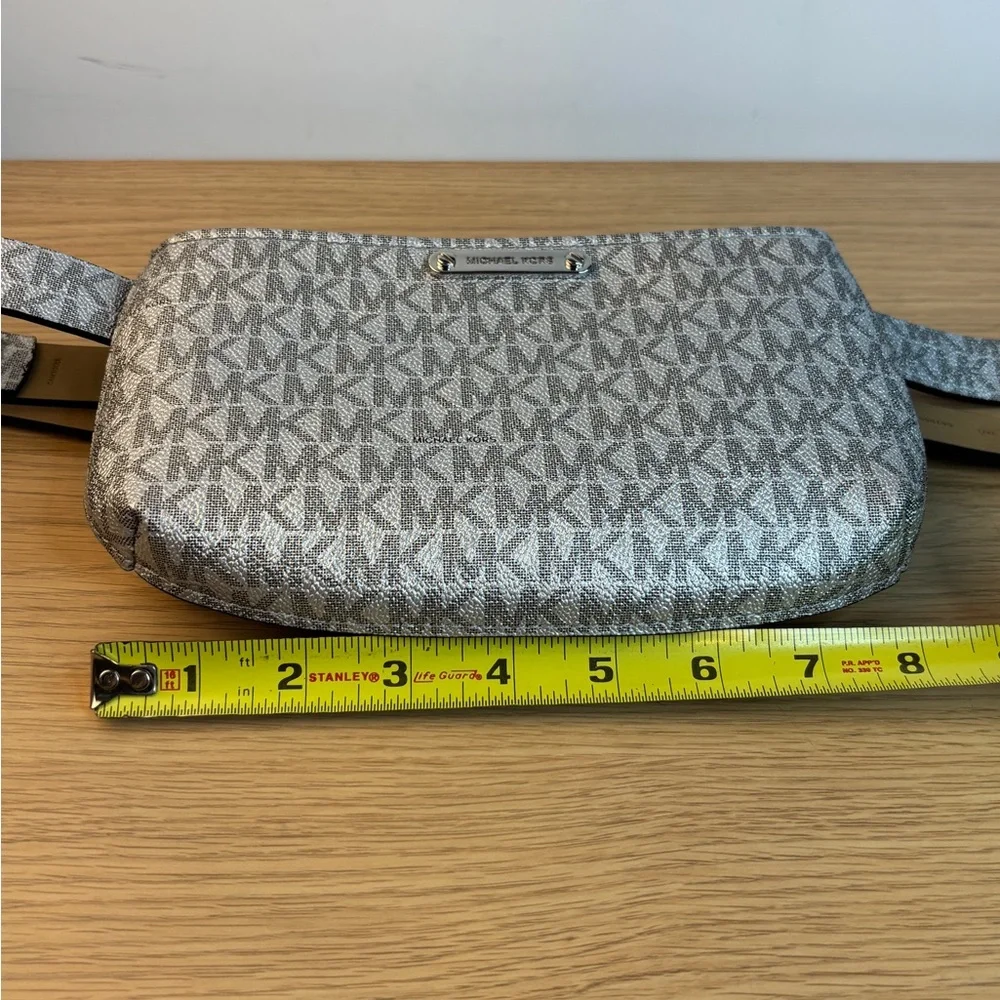 Michael Kors Silver Monogram Logo Belt Bag Pack L/XL 556195‎ Mens Womens
